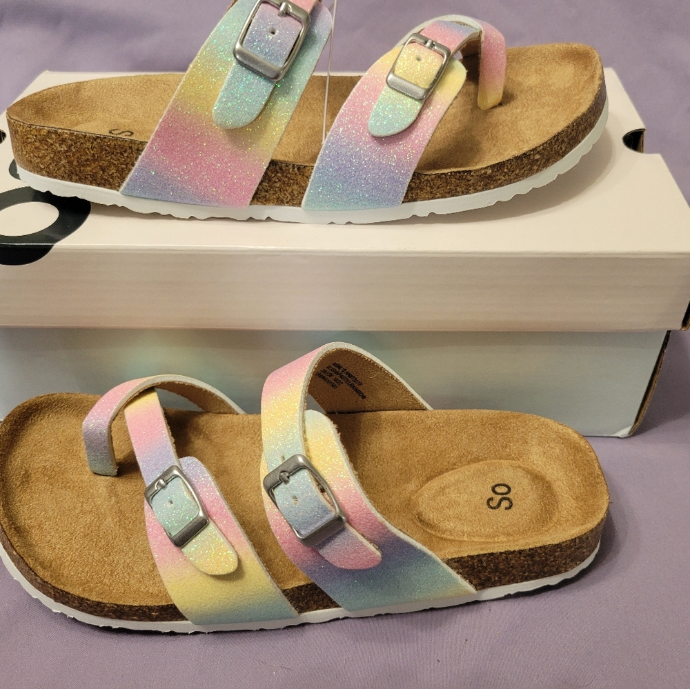 NIB Girls SO Brand Sandals Size 4